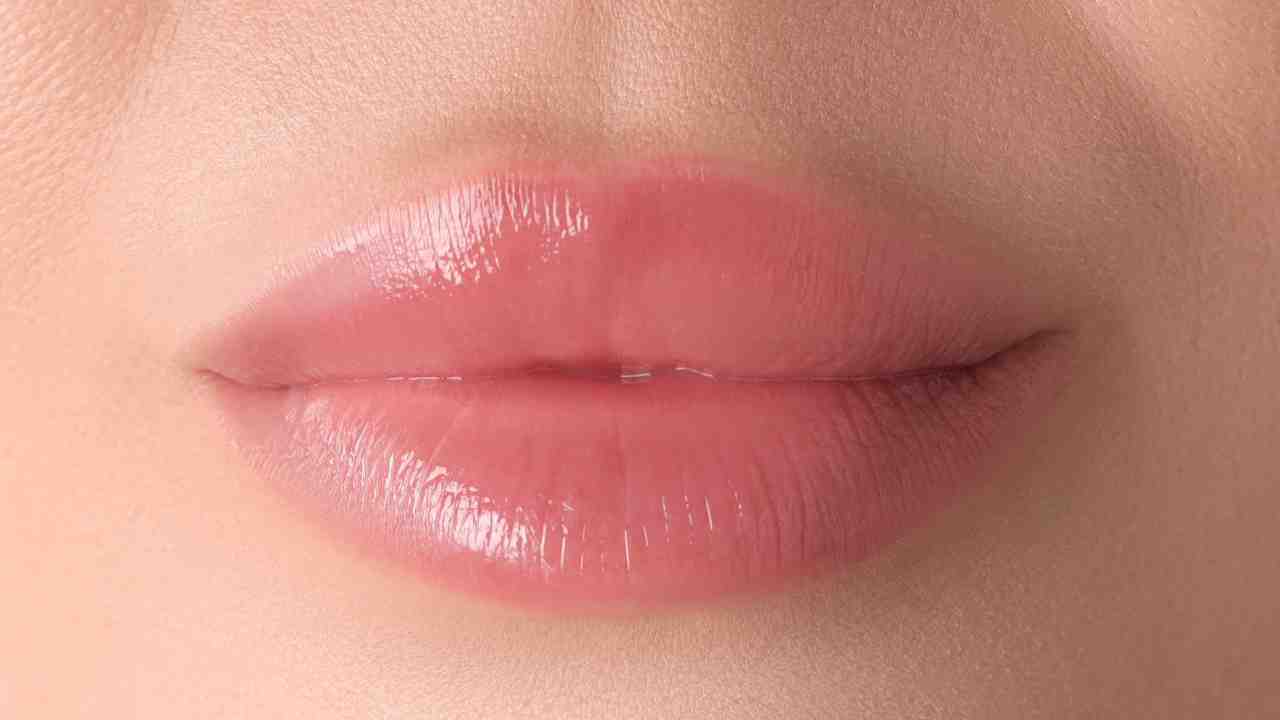 Altro che burro cacao, prova con questo fatto con 2 soli ingredienti